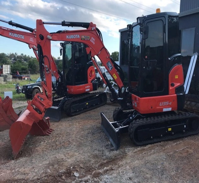 KUBOTA 35-4 for hire